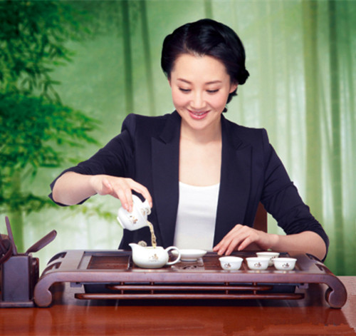茶因水而美,你會(huì)想起誰? 茶因水而美,你會(huì)想起誰?